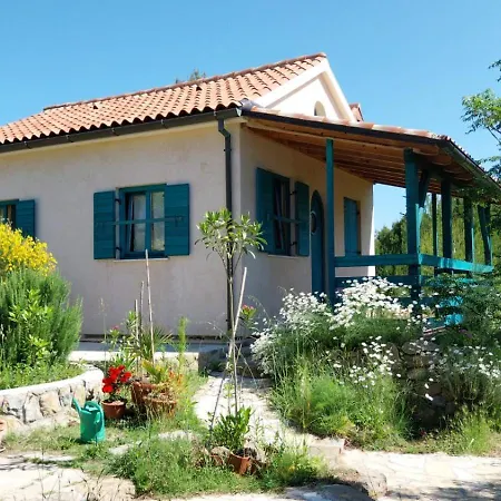 Holiday home Arya House